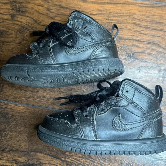 Jordan Mid 1 Toddler Boy sz 6.5c Black - Picture 3 of 5